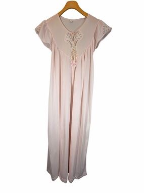Vintage Nancy King Lace Flutter Sleeve Nightgown Size M Pale Pink Fairy Delicate